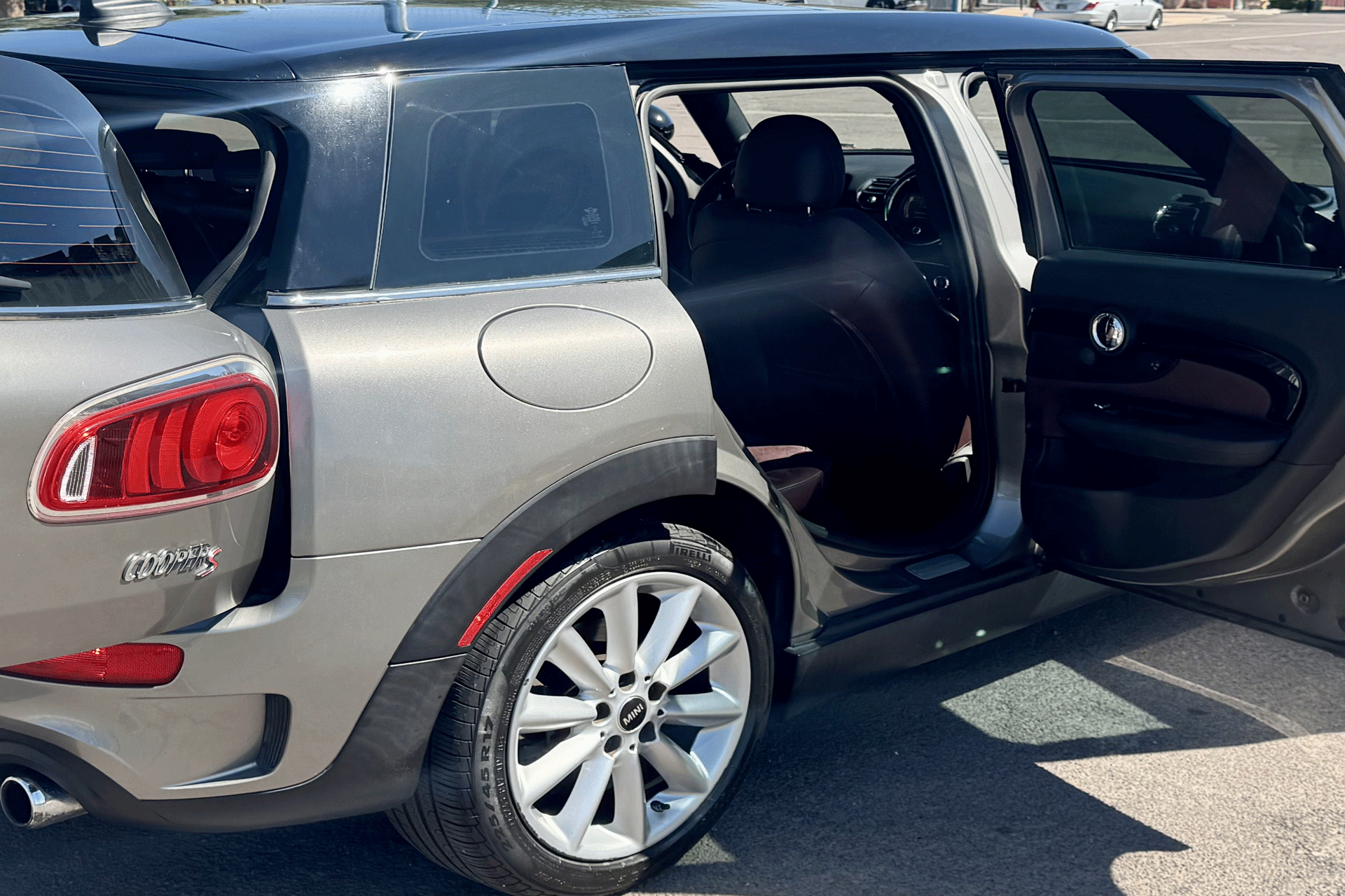 2026-mini-cooper-clubman-s-doors-open-rear-quarter-panel 2026 mini cooper clubman s doors open rear quarter panel